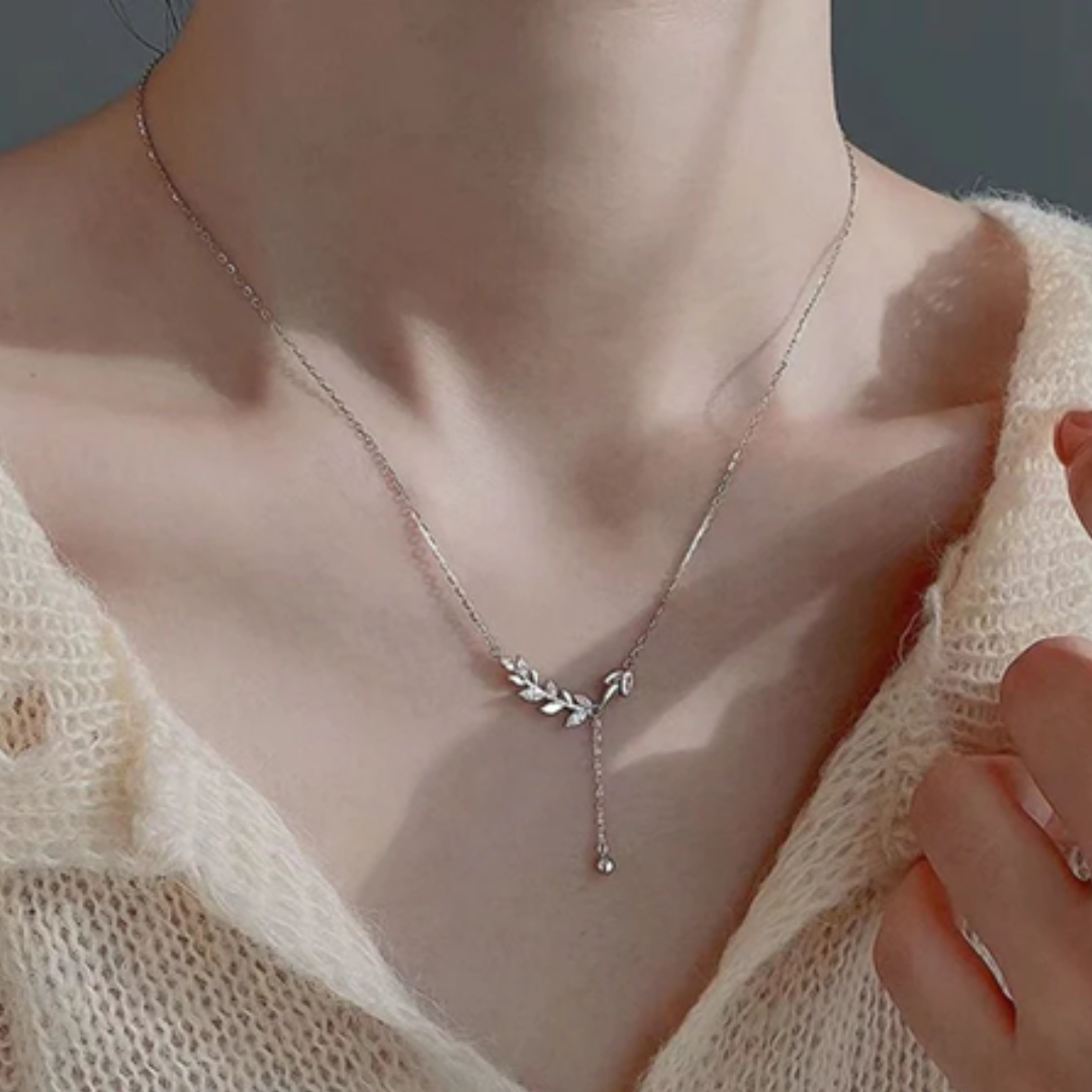 silver-leaf-necklace